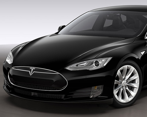 Tesla projette de sortir des voitures qui se conduiront toutes seules dès 2018